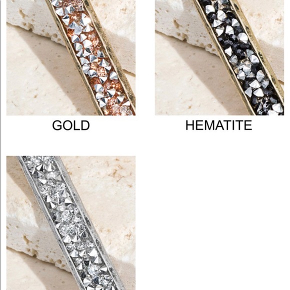 🦄 Host Pick 🦄 Glitter Stone Bar Pendant Necklace Silver - Picture 2 of 3